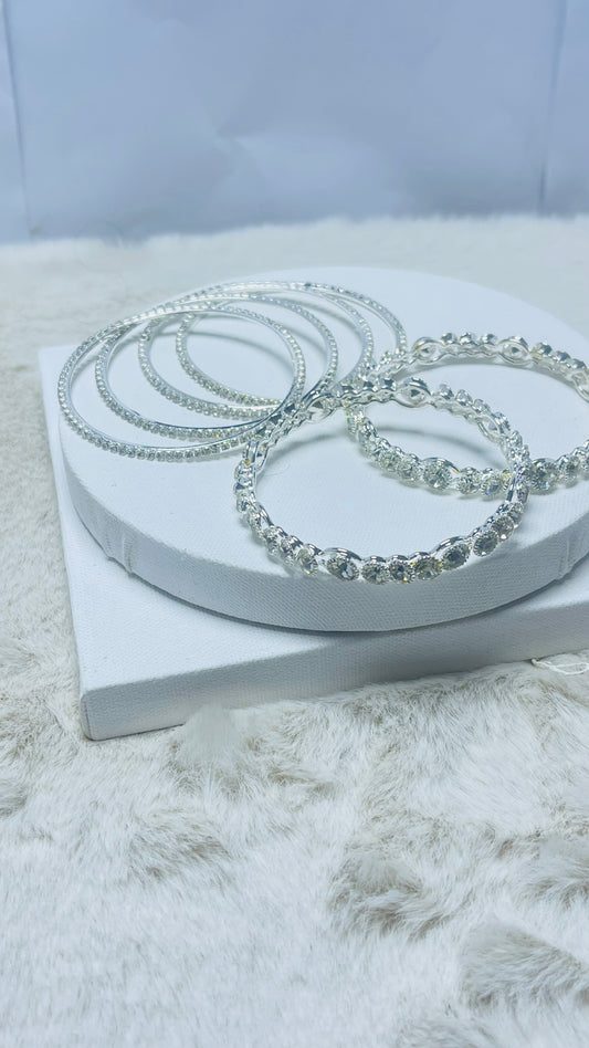 Royal Traditional Bangels with Kara Set