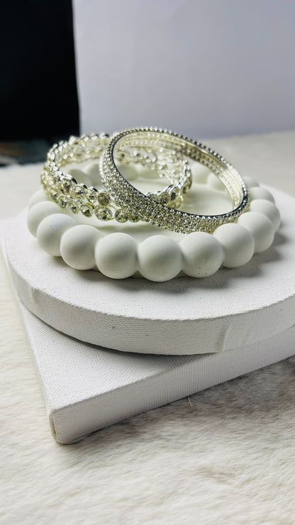 Royal Traditional Bangels with Kara Set