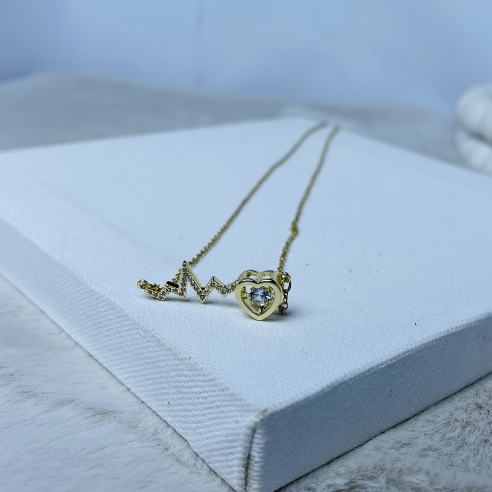 Romantic Heart Pendant Necklace – Cute & Minimal Jewelry