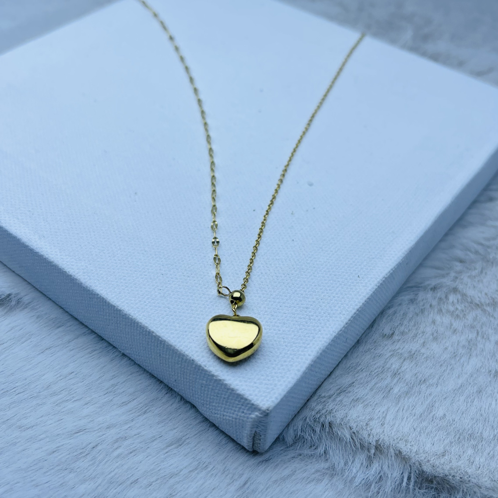 Romantic Heart Pendant Necklace – Cute & Minimal Jewelry