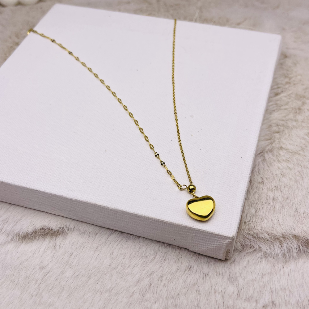 Romantic Heart Pendant Necklace – Cute & Minimal Jewelry